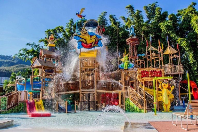 Goiás tem parque aquático considerado um dos melhores do mundo