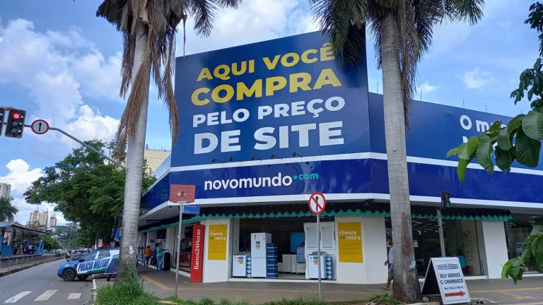 Maior varejista do Centro-Oeste faz último saldão do ano com descontos de 50%