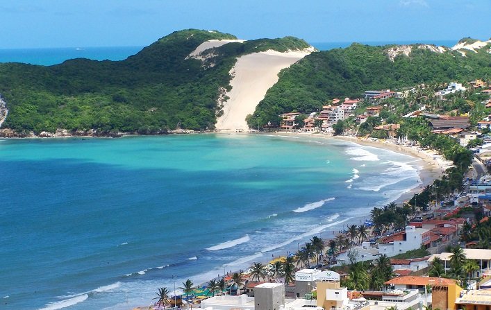 Natal, a capital do Rio Grande do Norte, oferece uma combinação encantadora de história, cultura, e belezas naturais, tornando-a um destino turístico excepcional no Brasil.