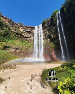 Cachoeira na divisa entre Goiás e Mato Grosso impressiona com queda dupla de 100 metros de altura