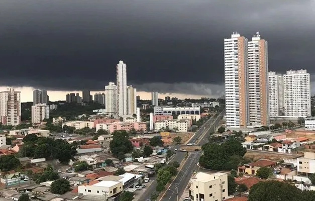 Dezembro 2023 em Goiás: Inmet alerta para chuvas históricas nas regiões Centro-Sul e Oeste, impactando áreas urbanas e rurais
