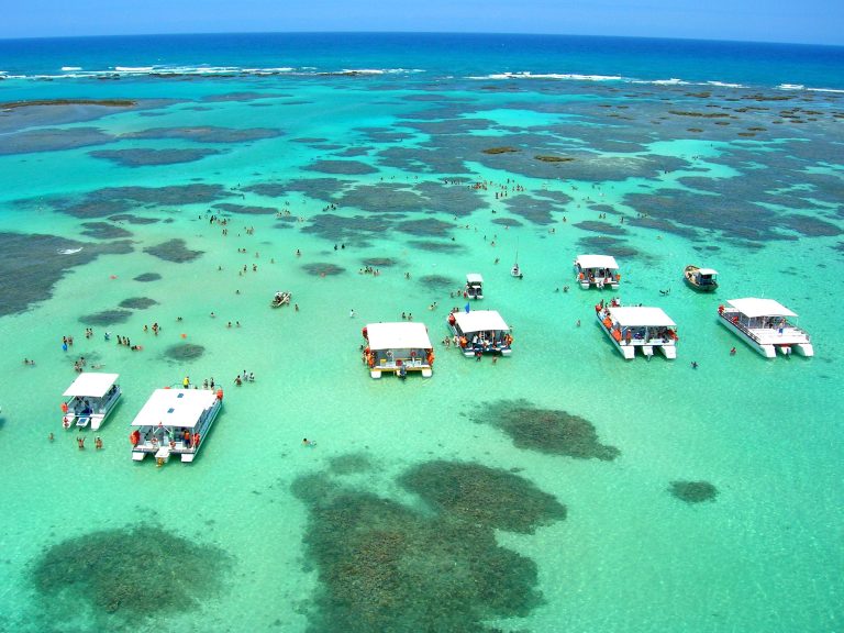 Capital do nordeste com mar azul turquesa conquistou o coração dos goianos que viajam com a família