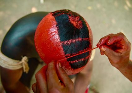 Goiânia recebe exposição fotográfica sobre ritual indígena com entrada gratuita