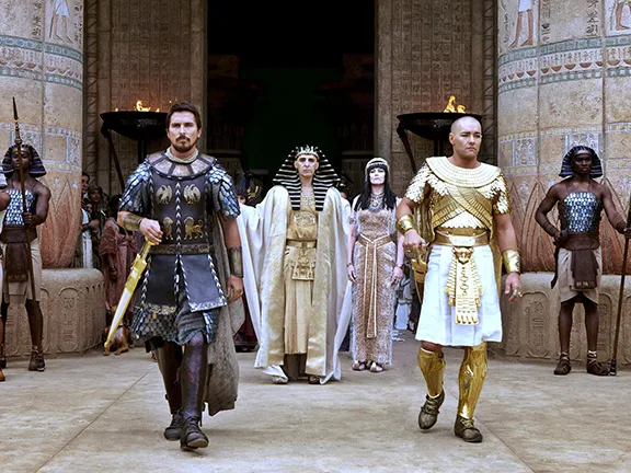 Christian Bale como Moisés em 'Exodus: Gods and Kings', um épico visual da Netflix que reimagina uma das maiores histórias bíblicas