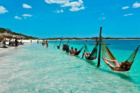 Praia mais bonita do mundo é brasileira, segundo Washington Post