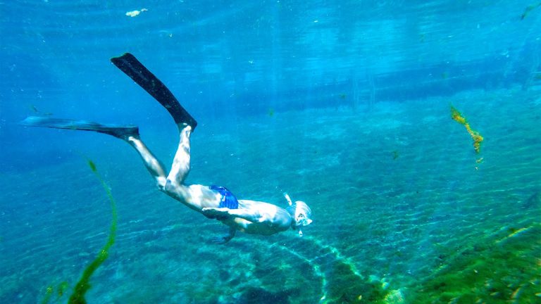 Cidade goiana é um paraíso com mais de 50 cavernas e grutas pertinho de Goiânia