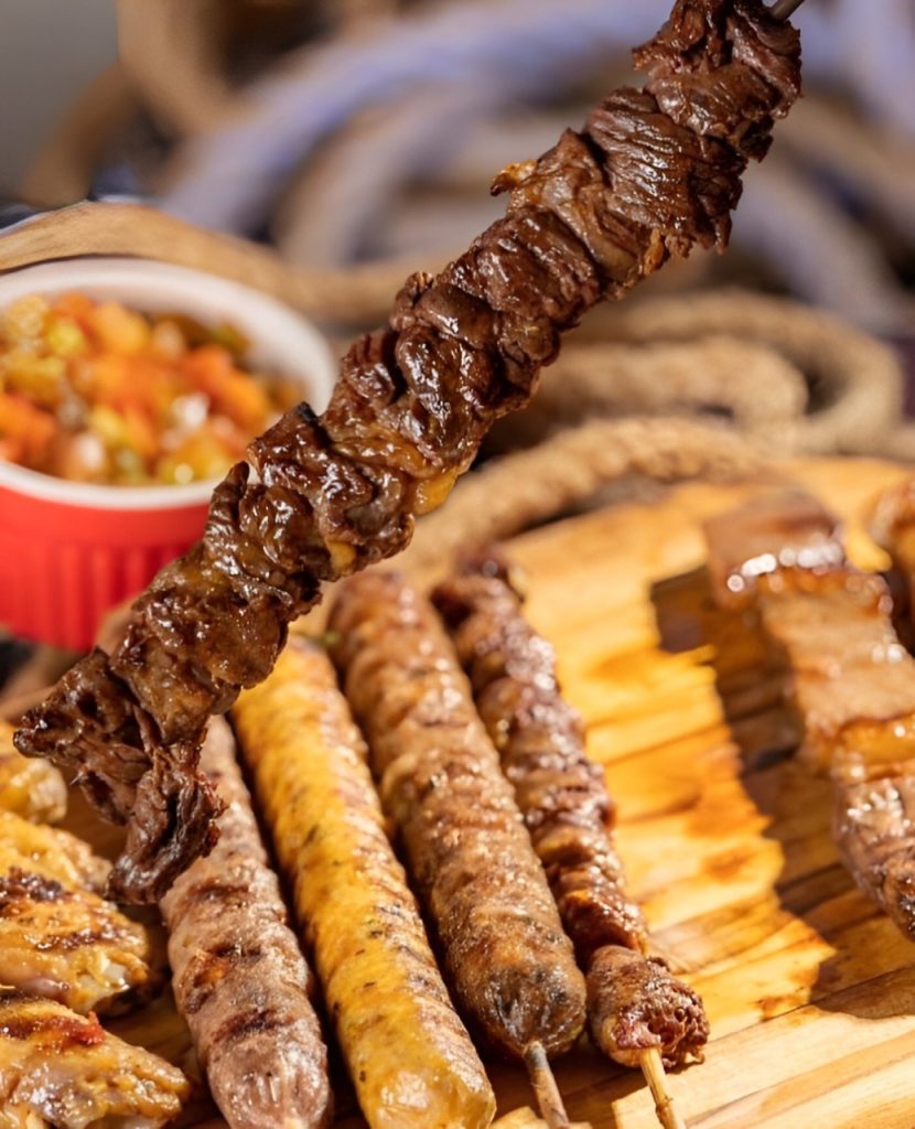 5 lugares para comer um bom espetinho em Goiânia - Curta Mais - Goiânia