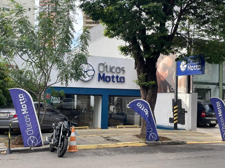 Primeira ótica de Goiânia já vendeu mais de 10 milhões de óculos e segue mais forte do que nunca