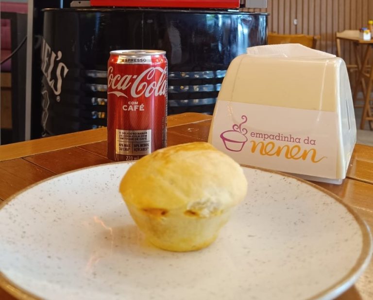 Empadinha da Nenen em parceria com a Coca-Cola traz interação e novidades para Goiânia