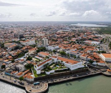 São Luís, a "Ilha do Amor", é a capital do Maranhão, com um centro histórico que é Patrimônio Mundial da UNESCO