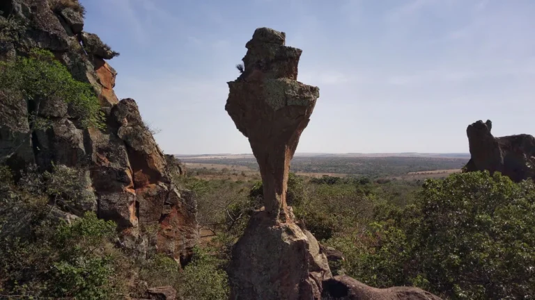 Cidade goiana de beleza espetacular já foi conhecida por ‘Bota Fumaça’