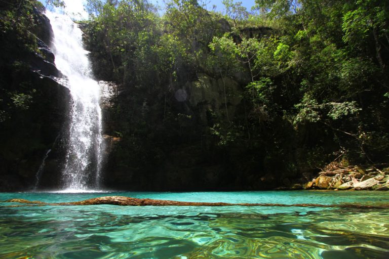 Revelamos o refúgio encantado na Chapada dos Veadeiros onde a natureza dança com a história