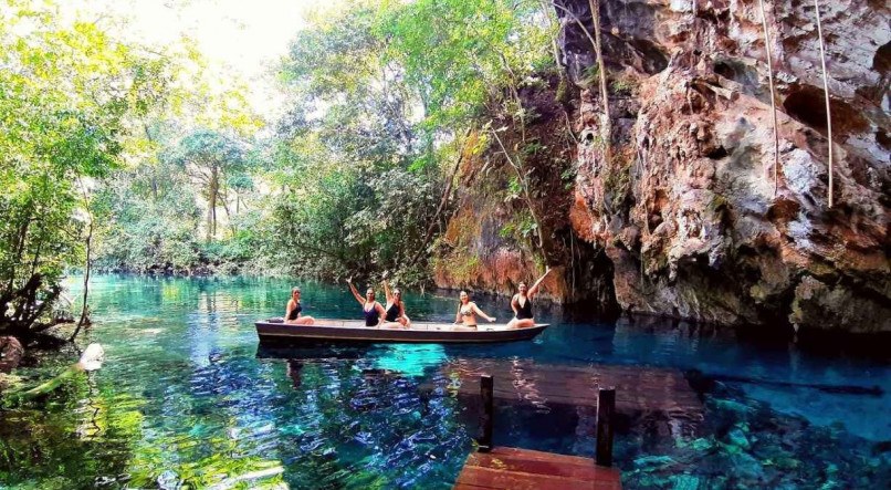 A Lagoa do Japonês encanta os turistas com seus lindos espelhos d´água. - Divulação / Cerrado Dourado Expedições