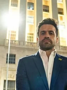 O goiano Pablo Marçal, em campanha na capital paulista, destaca-se na disputa pela prefeitura, figurando em terceiro lugar nas pesquisas eleitorais mais recentes.