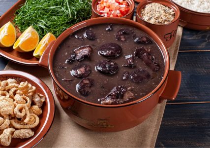 feijoada carioca pratos típicos rio de janeiro