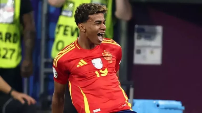 Lamine Yamal:  quem é o jovem fenômeno do futebol europeu que conquistou o coração dos brasileiros