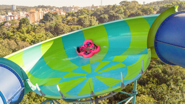 O Turbilhados é um brinquedo que fica no Hot Park, um dos Parques Aquáticos mais tradicionais de Goiás