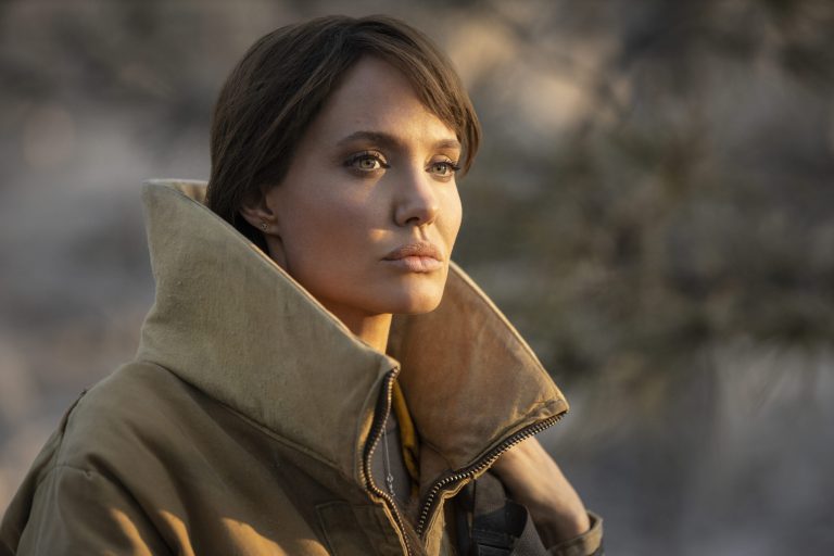 Você não vai acreditar na atuação de Angelina Jolie neste incrível filme de suspense