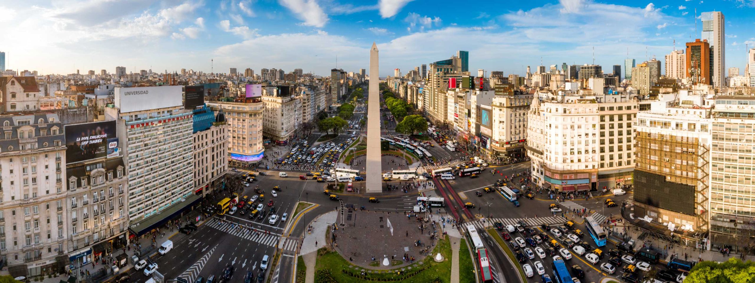 Em Buenos Ayres na Argentina existem pizzas cheias de sabor que encantam o mundo. Foto: Canva