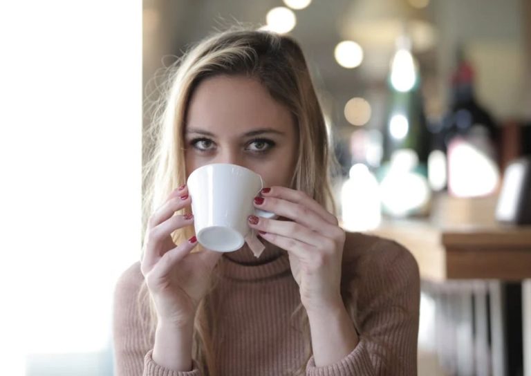 5 melhores chás que combatem insônia, depressão e ansiedade