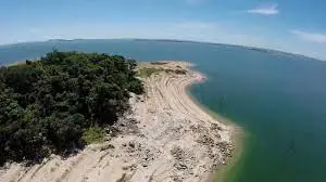 Lago das Brisas fica na cidade Goiana de Buriti Alegre. Foto: Governo de Goiás