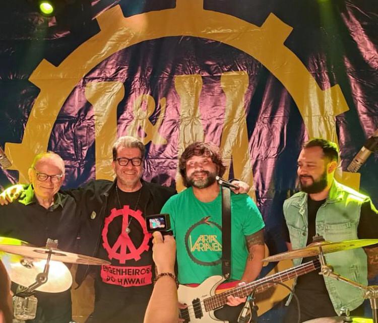 Licks e Maltz e Engenheiros Sem CREA