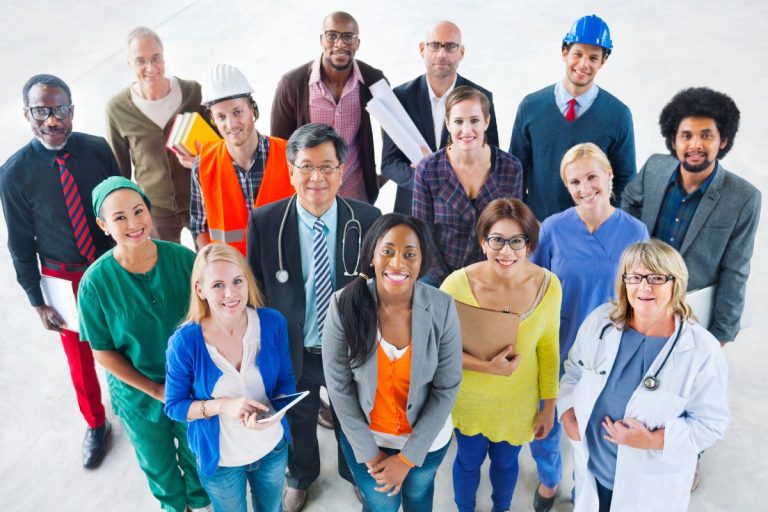 As 10 profissões que nunca faltam emprego