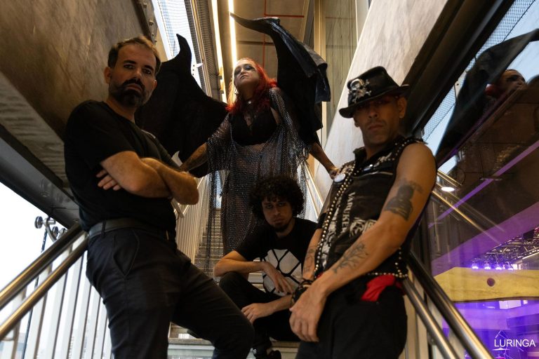 Banda Dance of Days faz show gratuito no Centro Cultural Martim Cererê, em Goiânia