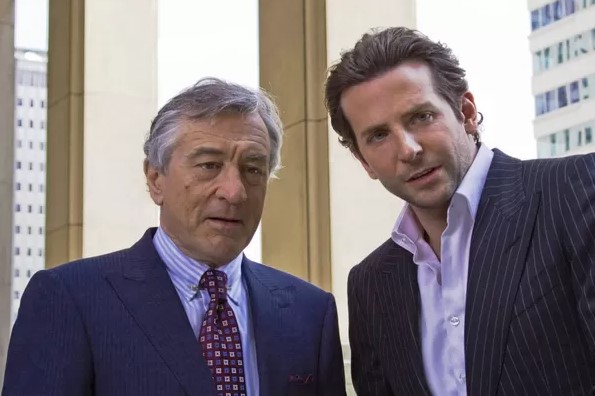 Bradley Cooper e Robert De Niro estão impecáveis neste filme com 90% de aprovação na Netflix