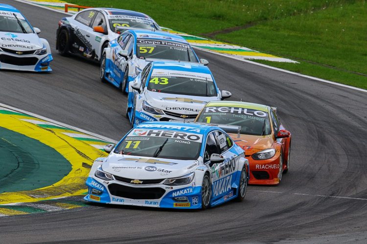 Corrida de carros