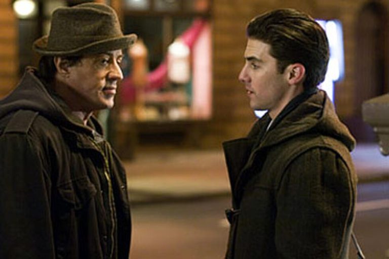 Esse incrível filme com Sylvester Stallone está escondido no Prime Video e é um deleite para os fãs de ação
