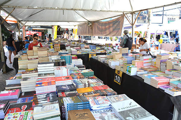 Feira Livro 01