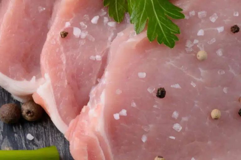 Descubra a carne surpreendente que é mais saudável que frango e peixe, além de custar pouco
