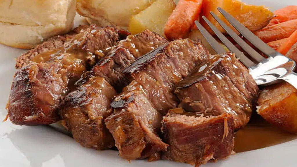 almoço carne