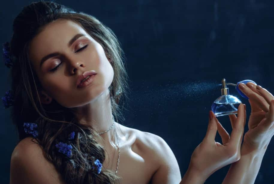 10 perfumes femininos que encantam os homens