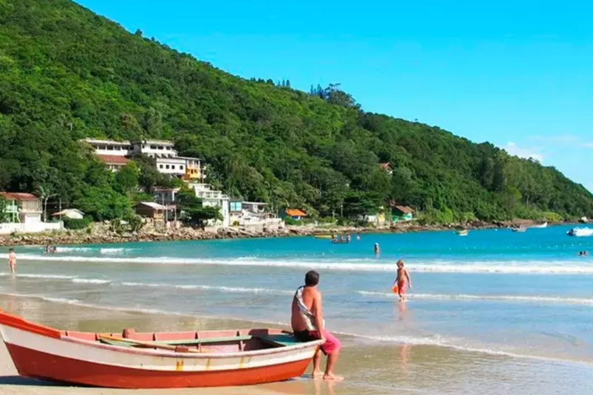 praia mais poluída do Brasil