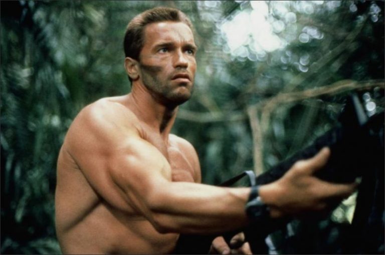 Arnold Schwarzenegger arrasa nesse filme de ação que vai te deixar sem respirar direito!