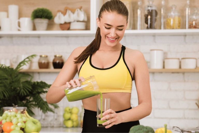 Esse é o melhor suco detox para desinchar do mundo, de acordo com especialistas