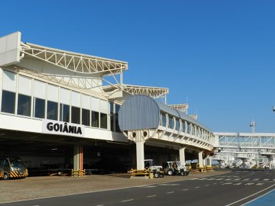 eroporto de Goiânia inaugura novo terminal de cargas com estrutura 100% refrigerada, dedicada a produtos farmacêuticos, químicos e hospitalares.