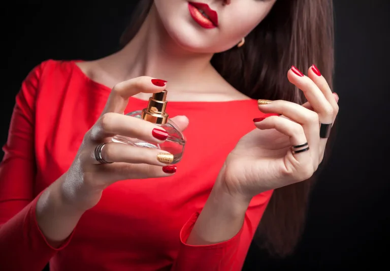 10 perfumes importados que as mulheres (e os homens) adoram