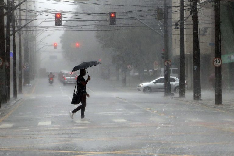 Goiânia terá semana marcada por temporais e temperaturas amenas