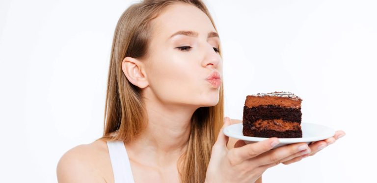 Esse é melhor horário para comer doces, segundo nutricionista