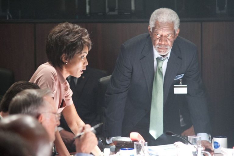 Últimos dias para ver um dos melhores filmes de ação com Morgan Freeman na Netflix