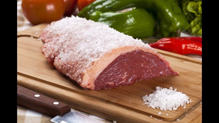 Especialista revela o motivo para não usar mais sal grosso na picanha (você vai ficar chocado)