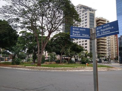 Praça Engenheiro Eurico Viana no Setor Oeste 