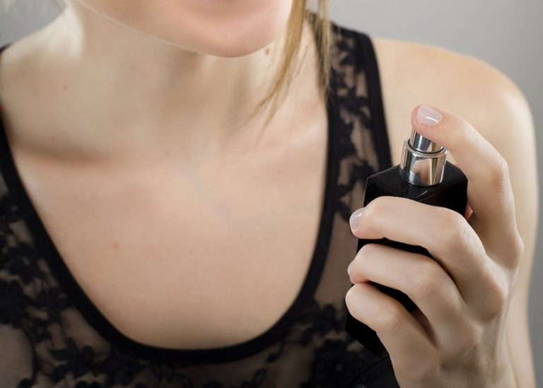 10 perfumes que toda mulher ama ganhar de presente