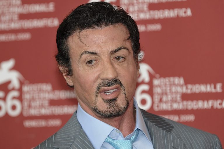 A decisão que Sylvester Stallone se arrepende até hoje de ter tomado em um filme (você vai se surpreender, tá?)