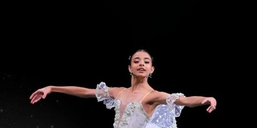 Bailarinos do Basileu França conquistam vaga nas finais do Prix de Lausanne e YAGP, levando o balé goiano aos maiores palcos do mundo.