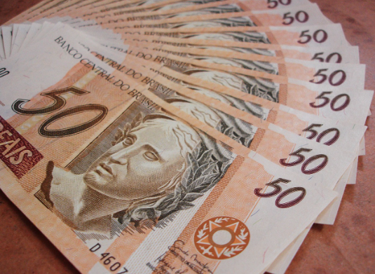 Décimo terceiro salário: saiba quando chega o pagamento da 1ª parcela