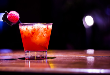 6 perfumes inspirados em drinks que você nem faz ideia